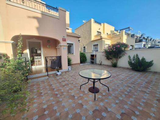 Reihenhaus zur Miete 1.300 € 3 Zimmer 85 m² Orihuela 03300