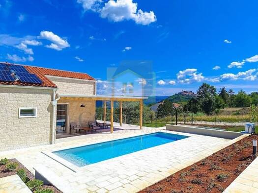 Haus zum Kauf 690.000 € 3 Zimmer 113 m² Motovun
