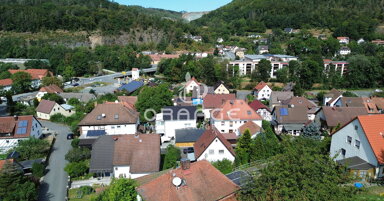 Einfamilienhaus zum Kauf 179.000 € 4 Zimmer 103 m² 730 m² Grundstück Bad Berneck Bad Berneck im Fichtelgebirge 95460