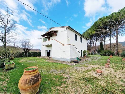 Rustico zum Kauf 295.000 € 5 Zimmer 315 m² frei ab sofort Pomarance 56045