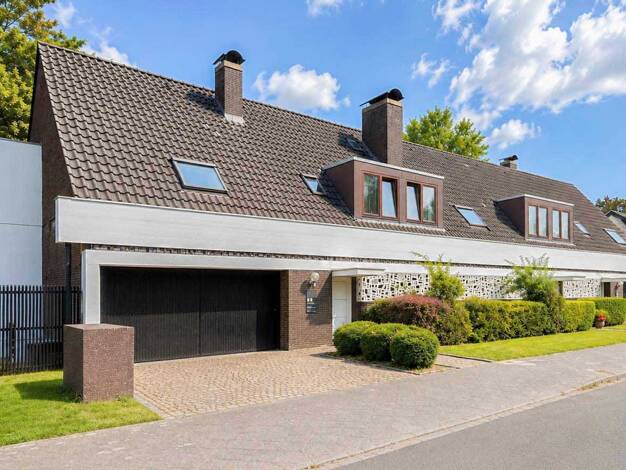 Mehrfamilienhaus zum Kauf als Kapitalanlage geeignet 2.610.000 € 18 Zimmer 640 m² 1.200,2 m² Grundstück Stockum Stadtbezirk 5 40474