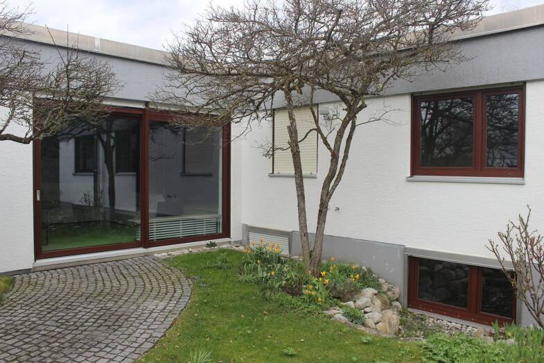 Bungalow zum Kauf provisionsfrei 1.250.000 € 5 Zimmer 134 m² 339 m² Grundstück Ottobrunn 85521