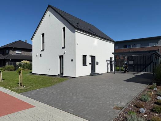 Einfamilienhaus zum Kauf provisionsfrei 449.000 € 4 Zimmer 136 m² 747 m² Grundstück frei ab 01.11.2026 Augustfehn II Apen 26689