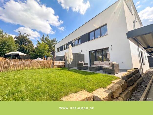 Reihenendhaus zur Miete - Erstbezug 1.800 € 5,5 Zimmer 133 m² 186 m² Grundstück frei ab 01.01.2027 Hauptstraße 1 Kirchheim am Neckar 74366
