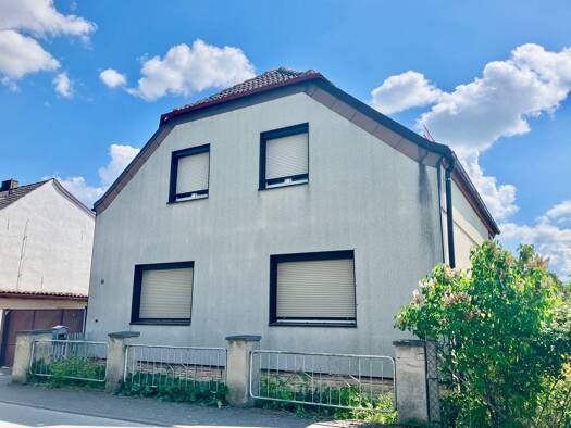 Einfamilienhaus zum Kauf 90.000 € 6 Zimmer 125 m² 1.932 m² Grundstück frei ab sofort Am Park 11 Arnsdorf Jessen (Elster) 06917