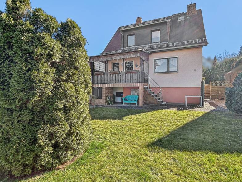 Einfamilienhaus zum Kauf 210.000 € 5 Zimmer 110 m² 588 m² Grundstück Saalfeld Saalfeld Saale 07318