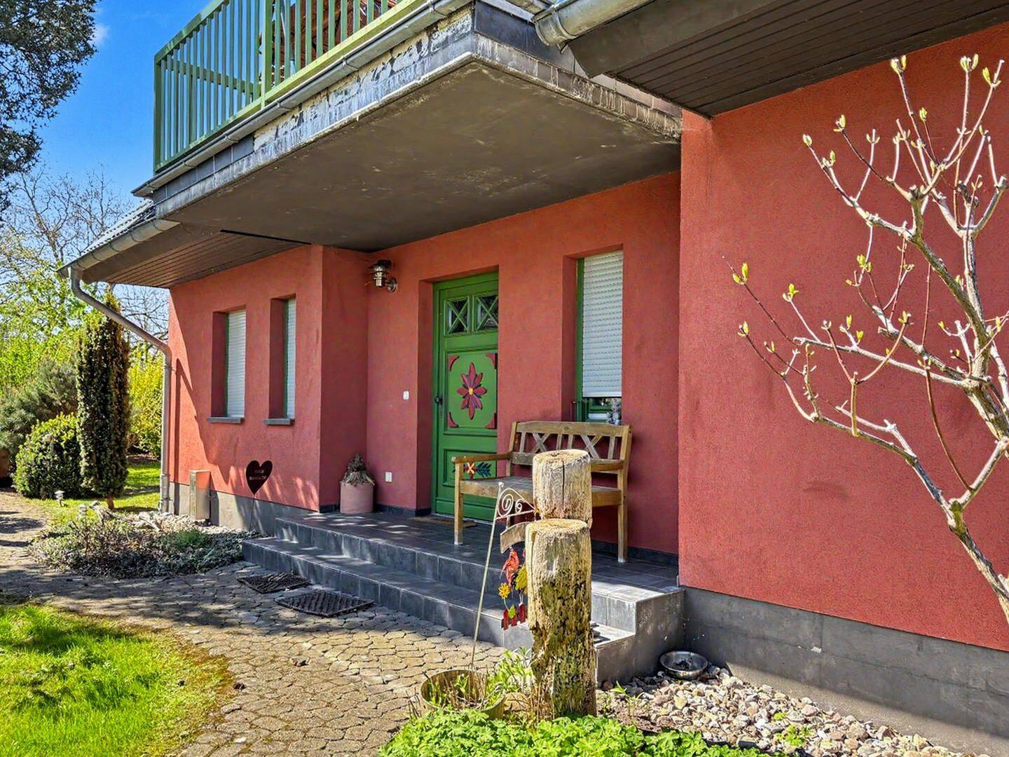 Haus zum Kauf - Ansicht 2