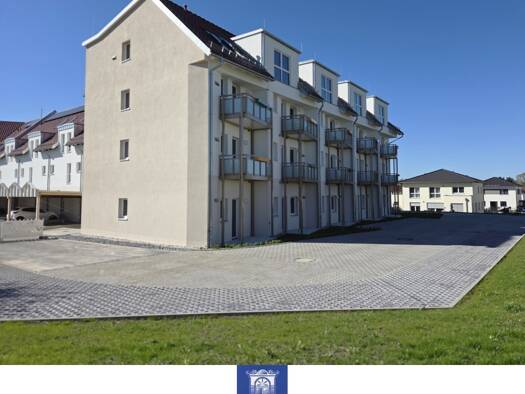 Wohnung zur Miete 600 € 2 Zimmer 46,1 m² Arnsdorf Arnsdorf 01477