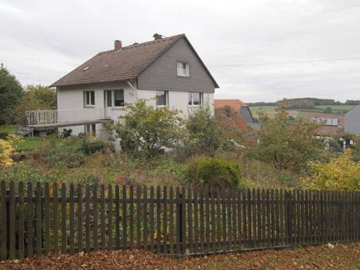 Mehrfamilienhaus zum Kauf 255.000 € 8 Zimmer 158 m² 572 m² Grundstück frei ab sofort Kirchstraße 23 Kallenhardt Rüthen 59602