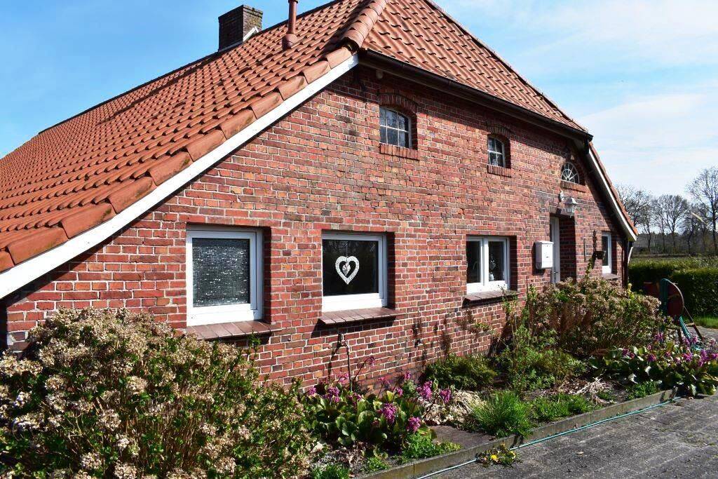 Immobilie in Uplengen - VERKAUFT - Schnuckeliges Landhaus mit kleiner Wiese! - Bild 2