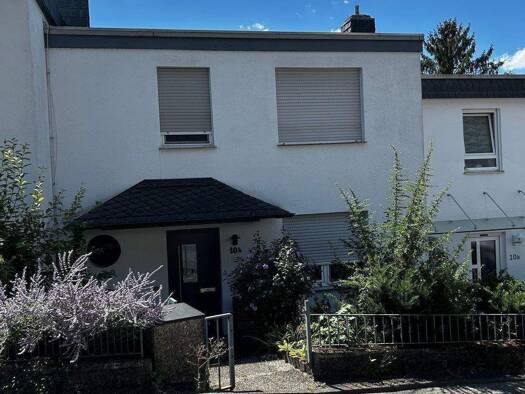 Reihenmittelhaus zum Kauf 299.000 € 6 Zimmer 120 m² 233 m² Grundstück Creidlitz Coburg 96450