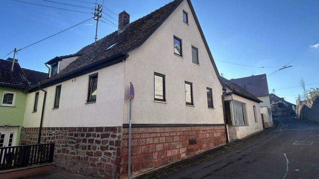 Einfamilienhaus zum Kauf 139.000 € 4 Zimmer 119 m² 390 m² Grundstück Gambach Karlstadt / Gambach 97753
