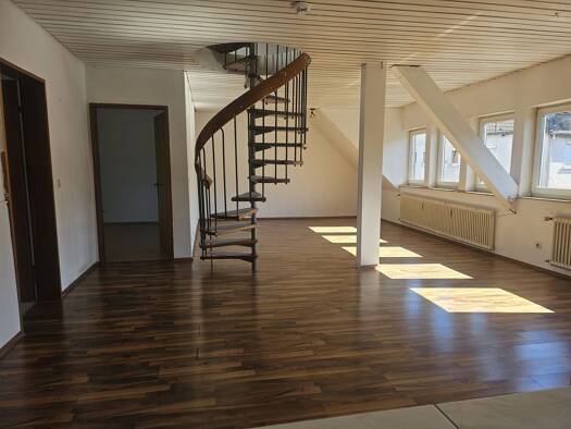 Mehrfamilienhaus zum Kauf 400.000 € 8 Zimmer 283 m² 1.627 m² Grundstück frei ab sofort Hölzern Eberstadt Hölzern 74246