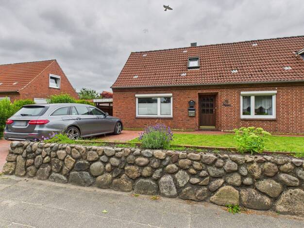 Doppelhaushälfte zum Kauf 237.000 € 7 Zimmer 163 m² 835 m² Grundstück Husum 25813
