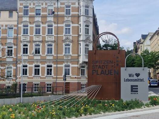 Wohnung zur Miete 287 € 2 Zimmer 57,4 m² Geschoss 2/4 frei ab sofort Martin-Luther-Straße 1 Stadtmitte Plauen 08525