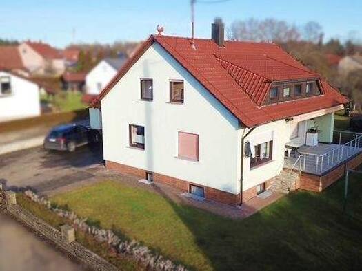 Mehrfamilienhaus zum Kauf provisionsfrei 399.000 € 8 Zimmer 140 m² 607 m² Grundstück frei ab sofort Matzenbach Fichtenau 74579