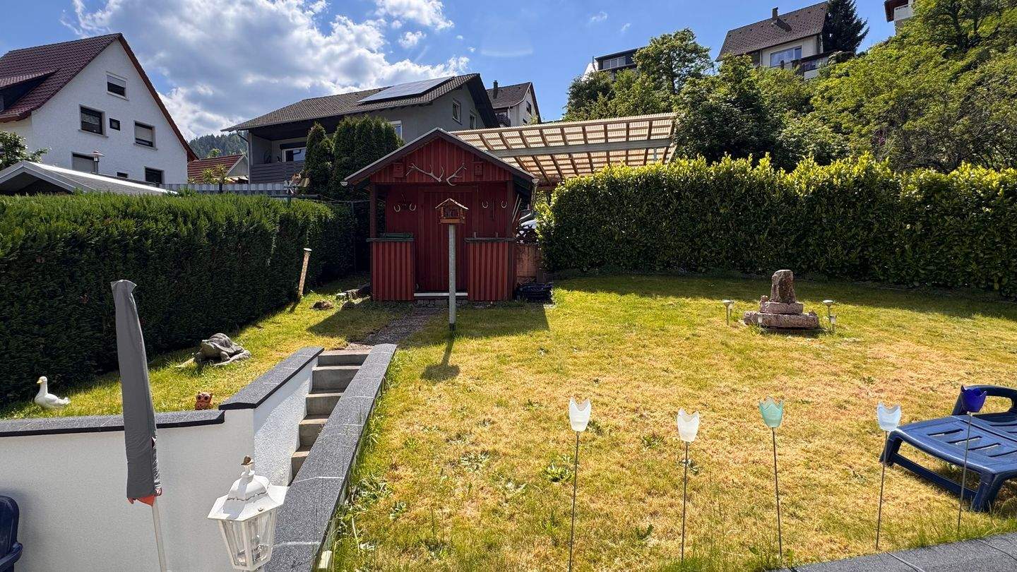 Immobilie in Weisenbach - Sehr ruhig gelegenes 5-Zimmer-Einfamilienhaus in Weisenbach - Bild 4