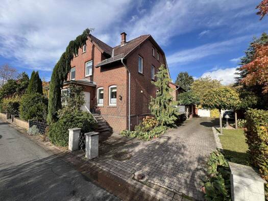 Doppelhaushälfte zum Kauf 275.000 € 7 Zimmer 203 m² 1.650 m² Grundstück Bückeburg Bückeburg 31675