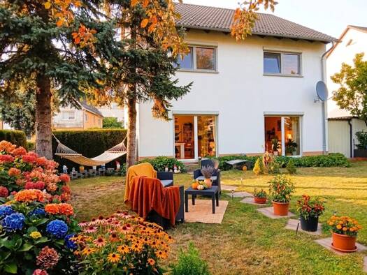 Einfamilienhaus zum Kauf 236.600 € 4 Zimmer 119 m² 550 m² Grundstück Neukirchen Neukirchen/Erzgebirge 09221
