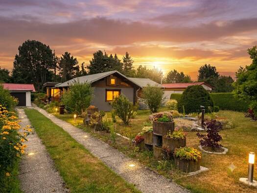 Bungalow zum Kauf 310.000 € 3 Zimmer 75 m² 1.024 m² Grundstück Resedastraße 13 Bernau Bernau 16321