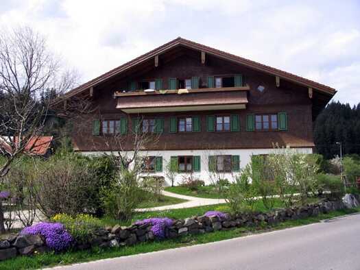 Wohnung zur Miete 810 € 2 Zimmer 63 m² 2. Geschoss frei ab sofort Sigishofen Ofterschwang 87527