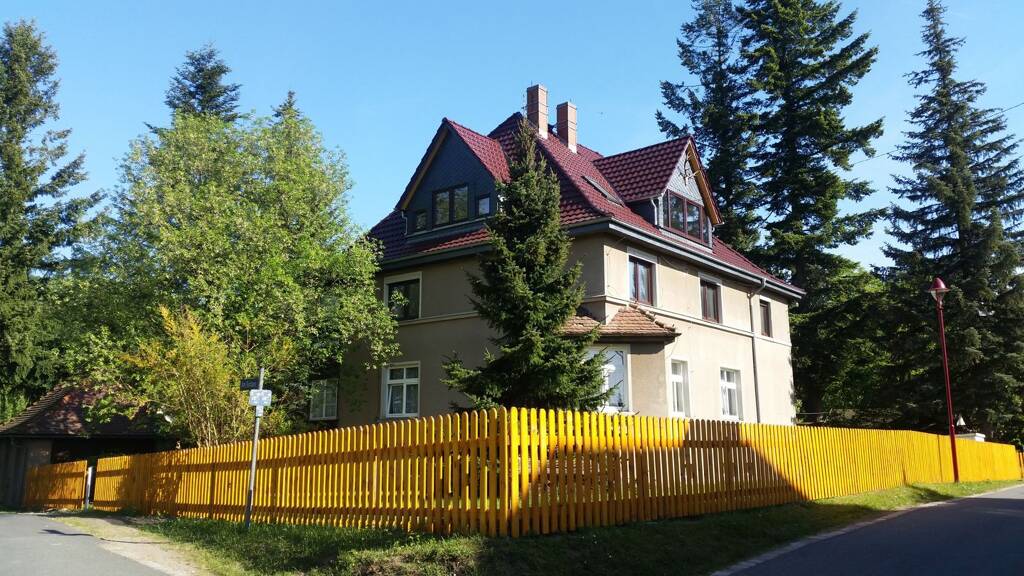 Wohnung zur Miete 750 € 4 Zimmer 104 m² Geschoss 1/2 frei ab sofort Jonsdorf 02796