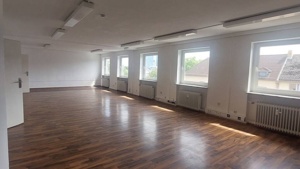 Bürogebäude zur Miete 2.100 € 5 Zimmer 200 m² Bürofläche Ostend Frankfurt am Main 60314