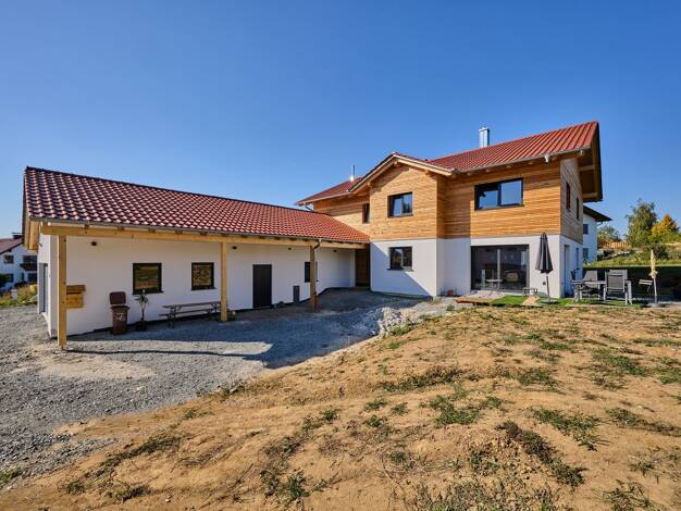 Einfamilienhaus zum Kauf 669.000 € 7 Zimmer 259,6 m² 1.124 m² Grundstück Metting Leiblfing 94339