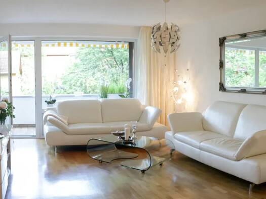 Wohnung zur Miete 1.095 € 2,5 Zimmer 78 m² 1. Geschoss frei ab 15.10.2026 Vestnertorgraben Gärten h d Veste Nürnberg 90408