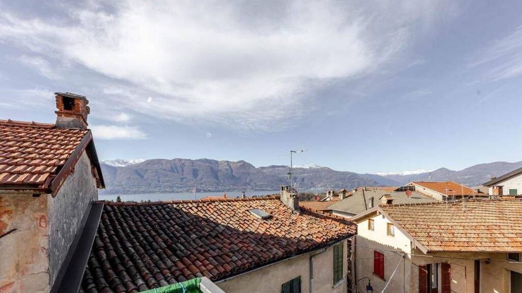 Wohnung zum Kauf 155.000 € 2 Zimmer 90 m² frei ab sofort Porto Valtravaglia 21010