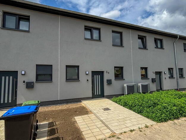 Reihenmittelhaus zur Miete - Erstbezug 1.290 € 5 Zimmer 132 m² 150 m² Grundstück Kernstadt Süd Peine 31226