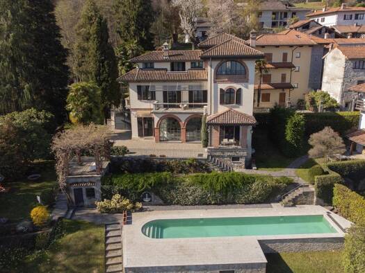 Haus zum Kauf 2.200.000 € 400 m² Stresa 28838