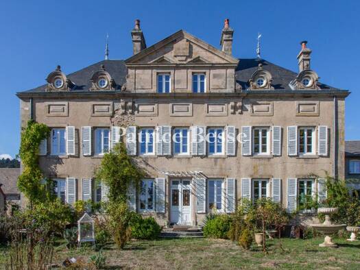 Reihenhaus zum Kauf 690.000 € 20 Zimmer 1.120 m² 4.315 m² Grundstück Zone d'Activité d'Autun Nord Autun 71400