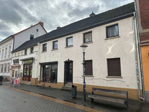 Mehrfamilienhaus zum Kauf 249.000 € 100,4 m² 900 m² Grundstück Burg Burg 39288