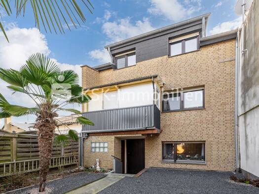 Einfamilienhaus zum Kauf 379.000 € 10 Zimmer 220 m² 670 m² Grundstück Kleinvernich Weilerswist / Klein-Vernich 53919