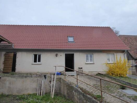 Haus zum Kauf 245.000 € 4 Zimmer 140 m² 1.821 m² Grundstück Altheim Dietersheim 91463
