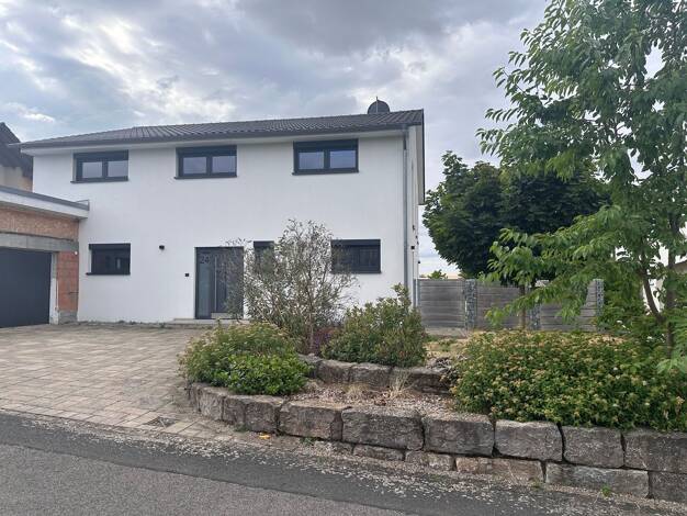 Einfamilienhaus zum Kauf 699.000 € 5 Zimmer 232 m² 832 m² Grundstück frei ab sofort Dipbach Bergtheim 97241