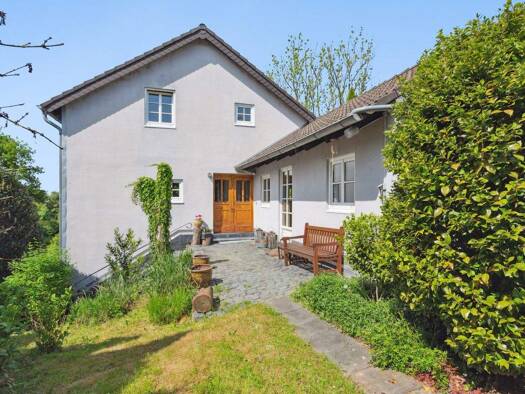 Einfamilienhaus zum Kauf 411.000 € 5 Zimmer 150 m² 679 m² Grundstück Uckerath Hennef (Sieg) 53773