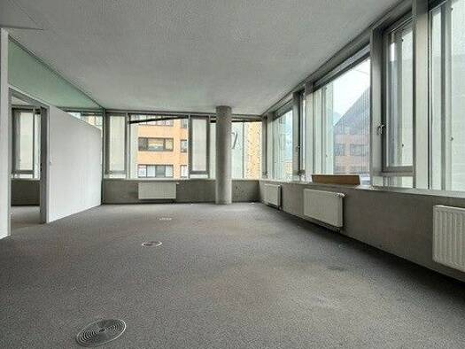 Bürofläche zur Miete 12,03 € 3 Zimmer 133 m² Bürofläche Innsbruck Innsbruck 6020