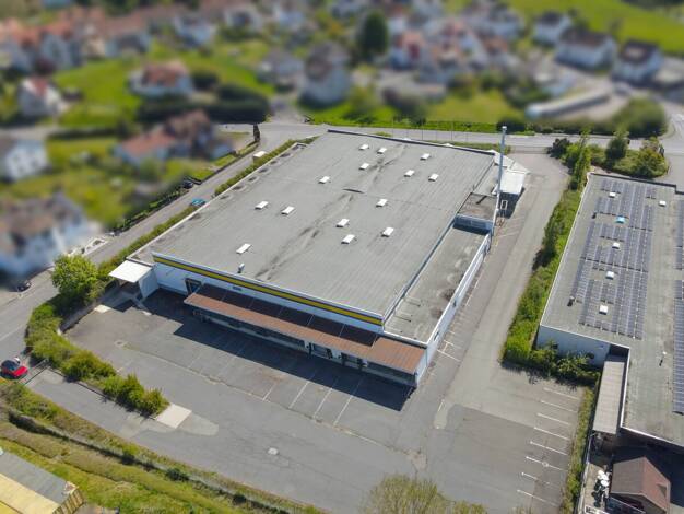 Lagerhalle zum Kauf 1.550.000 € 2.300 m² Lagerfläche Petersberg Bad Hersfeld 36251