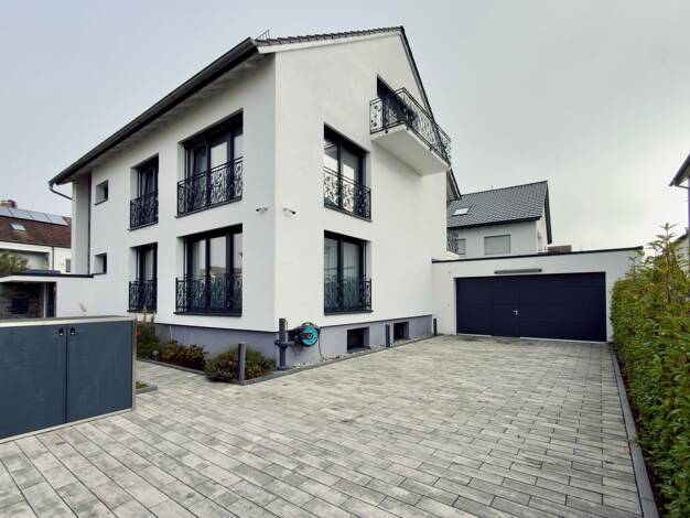 Einfamilienhaus zum Kauf 1.350.000 € 9 Zimmer 262 m² 527 m² Grundstück Winterbach Winterbach 73650