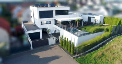 Villa zum Kauf 7 Zimmer 242 m² 701 m² Grundstück Burglengenfeld Burglengenfeld 93133