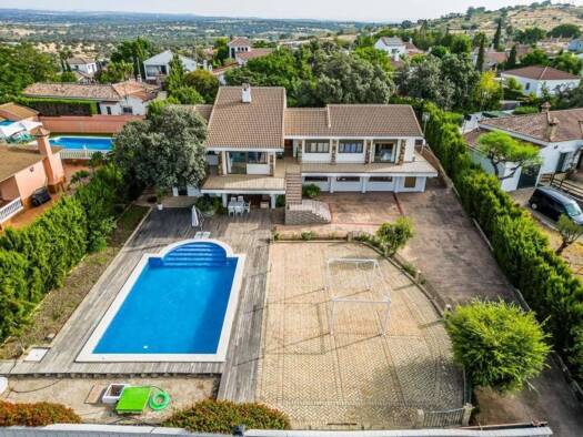 Chalet zum Kauf 450.000 € 5 Zimmer 593 m² 1.249 m² Grundstück Urbanizacion Colina La 212 Castilblanco de los Arroyos 41230