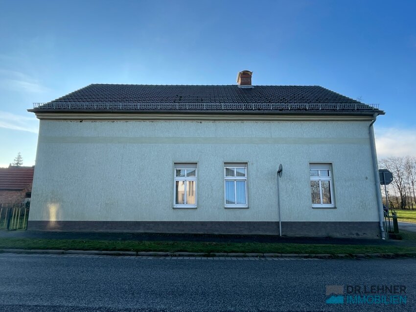 Einfamilienhaus zum Kauf 75.000 € 6 Zimmer 110 m²<br/>Wohnfläche Groß Warnow Groß Warnow 19357