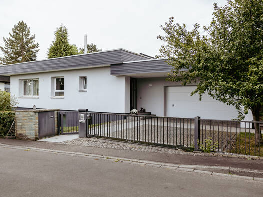 Einfamilienhaus zum Kauf 1.190.000 € 6,5 Zimmer 270 m² 1.113 m² Grundstück Kirchditmold Kassel / Kirchditmold 34130