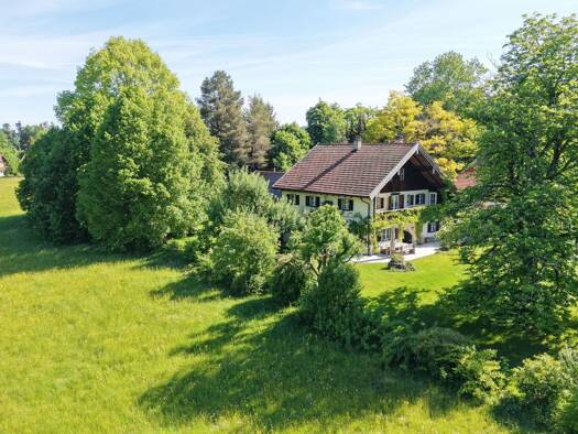Bauernhaus zum Kauf 1.749.000 € 8 Zimmer 315 m² 2.611 m² Grundstück Hörgering Siegsdorf 83313