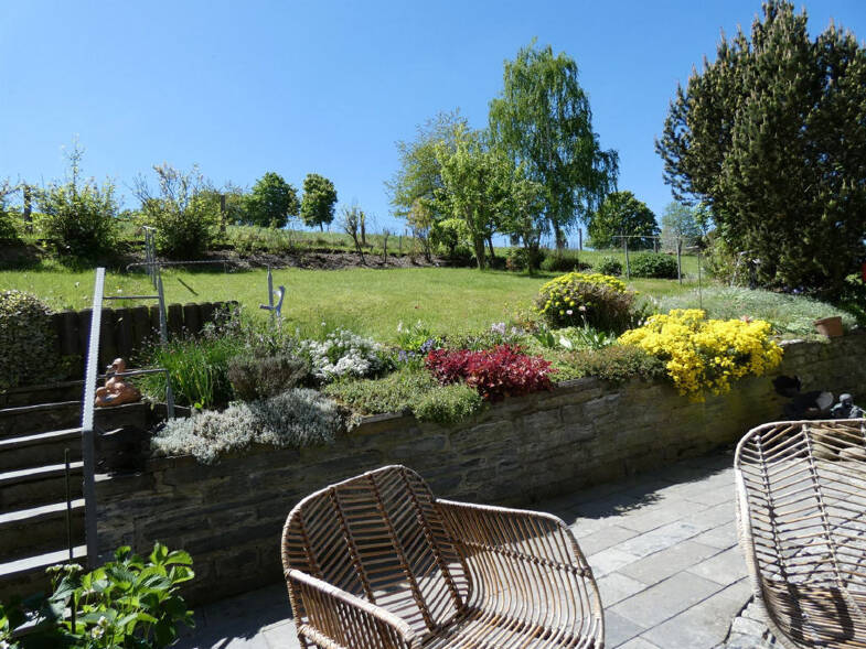 Doppelhaushälfte zum Kauf 165.000 € 5 Zimmer 95 m² 328 m² Grundstück Grafschaft Schmallenberg-Grafschaft 57392