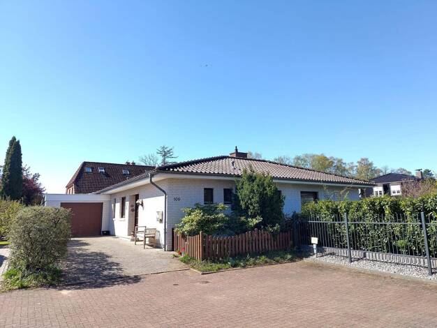 Einfamilienhaus zur Miete 2.800 € 5 Zimmer 153 m² 833 m² Grundstück Lemsahl-Mellingstedt Hamburg 22397