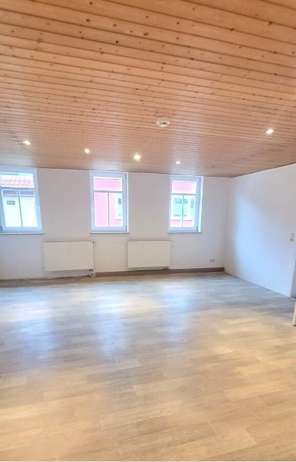 Wohnung zur Miete 370 € 2 Zimmer 66 m²<br/>Wohnfläche 1.<br/>Geschoss 01.01.2025<br/>Verfügbarkeit Bad Blankenburg Bad Blankenburg 07422