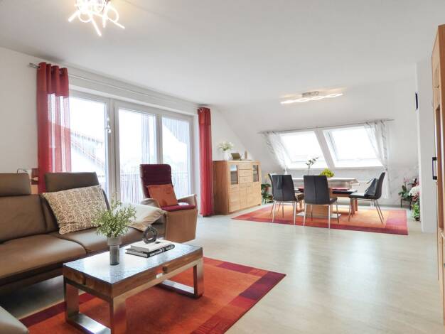 Wohnung zum Kauf 429.000 € 4 Zimmer 110,5 m² Dachgeschoss, 2. Geschoss Kleinaitingen 86507